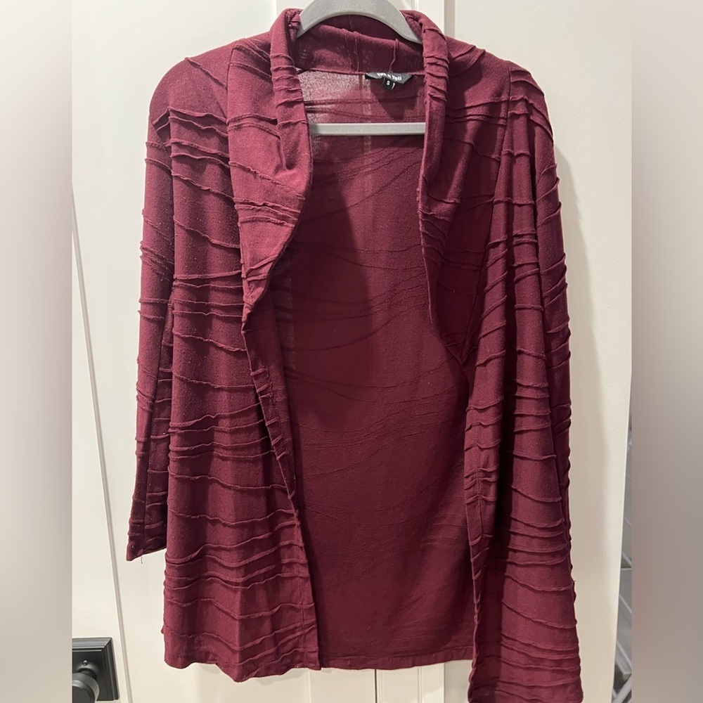 Yak n Yeti Size Small Maroon Cardigan - Picture 3 of 4
